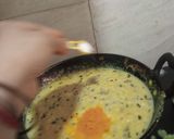 A picture of step 4 of Leftover boondi raita kadhi.