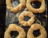 Foto langkah ke 10 dari resep Simit / Turkish Bagel.