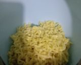 Foto langkah ke 1 dari resep Mie goreng kol telur.