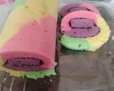 Foto langkah ke 3 dari resep Bolu gulung kukus rainbow.