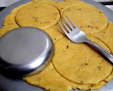 चटपटी मठरी (Chatpati mathri recipe in Hindi) रेसिपी चरण 2 फोटो