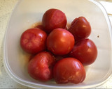 Foto del paso 1 de la receta: Crema de tomates con queso azul