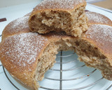 Foto del paso 7 de la receta: Panecillos con leche y queso crema (en panificadora y horno)