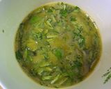 Hình bước làm 2 của món Trứng chiên lá ngải