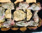 Foto del paso 2 de la receta: Pollo al horno con papas y boniatos 💘🤤