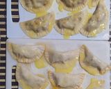 Foto del paso 2 de la receta: Empanadillas de ventresca y empanadillas de carne caseras