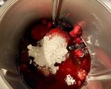 Foto del paso 2 de la receta Licor de Frutos Rojos (Thermomix)