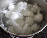 A picture of step 2 of Egg shell calcium powder.