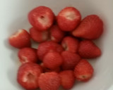 Foto del paso 1 de la receta: Mousse de chocolate con coulis de fresas