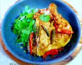 A picture of step 3 of Javanese lodho chicken (ayam lodho).