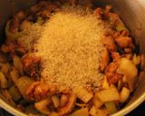 Foto del paso 9 de la receta: Cocoriteada de arroz con pollo