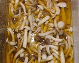 Foto del paso 5 de la receta Shimeji Marinado (Estilo Escabeche en Frío)