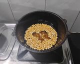 A picture of step 2 of Fried Gram Dal.