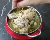 A picture of step 6 of Dahi(Yoghurt)Kali Mirch Chicken.