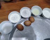 Hình bước làm 1 của món Bánh bông lan 3 trứng