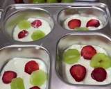 Foto langkah ke 3 dari resep Yoghurt Fruits Bar Ice/ Es Yoghurt Buah Segar.