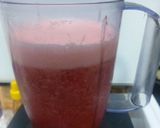 A picture of step 1 of Strawberry 🍓cool refreshing drink 🍸.