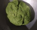 A picture of step 2 of Bathua Paratha.