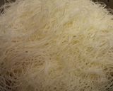 Foto langkah ke 1 dari resep Bihun Goreng Simpel.