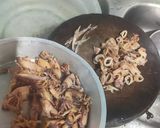 Foto langkah ke 1 dari resep Sambal cumi asin.