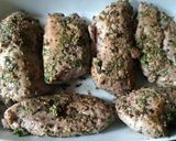 Foto del paso 6 de la receta: Lomo de cerdo con costra de pimientas y tomillo y reducción de balsámico