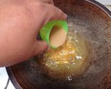 Foto langkah ke 6 dari resep Kue Cucur Gula Merah.