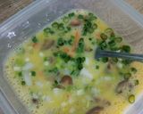 Foto langkah ke 2 dari resep 18. Telur Stim Sayur.