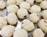 A picture of step 5 of Rava/Semolina Ladoo.