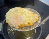 Foto del paso 3 de la receta: El huevo frito perfecto: ¡con puntilla y yema para mojar!