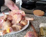 Foto del paso 2 de la receta: Pollo Rustido con Ciruelas y Orejones