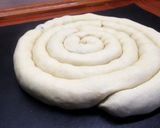 Meggyes csigatekercs recept fázis 3 fotója