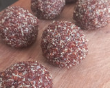 Foto del paso 2 de la receta: Onigiri de quinoa roja rellenos de verduras 🥑🫑