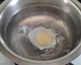 A picture of step 4 of Poached Eggs.