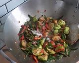 Foto langkah ke 5 dari resep Tauco Ikan dan Terong Hijau.