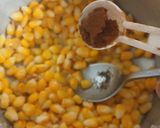 A picture of step 2 of Sweet corn chat.