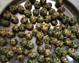 A picture of step 8 of मेथी मुठिया.