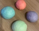 Foto langkah ke 3 dari resep Unicorn milk bun.
