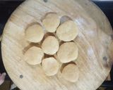 ગળી પૂરી (Sweet Poori Recipe In Gujarati) રેસીપી સ્ટેપ2ફોટો
