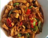 Foto langkah ke 4 dari resep Oseng Kikil Tahu.