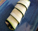 Foto del paso 13 de la receta: Canelón de calabacín relleno de langostinos y trigueros