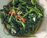 Foto langkah ke 4 dari resep Tumis kangkung.