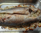 Foto del paso 5 de la receta: Lubina al horno, con jamón serrano