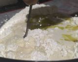 Foto langkah ke 3 dari resep Pizza Margharita, tanpa fresh basil > _ <.