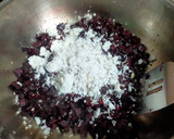 A picture of step 2 of Beetroot Upperi.