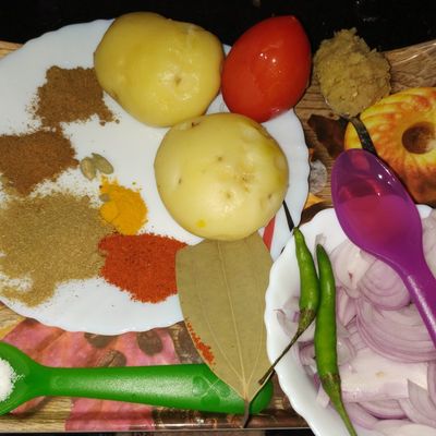 Ichkaridan juda katta mushuk