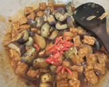 Foto langkah ke 4 dari resep Oseng Terung Tempe Pedas Manis.