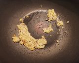 Une image de l'étape 7 de Riz Cantonais (au cuiseur à riz).