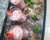स्ट्रॉबेरी जूस (strawberry juice recipe in Hindi) रेसिपी चरण 2 फोटो