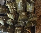 Foto del paso 5 de la receta: Tamal o bollo relleno de carne y pollo estilo venezolano
