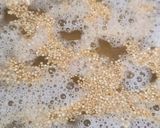 Foto del paso 4 de la receta: Quinoa con huesillos, chancaca y caramelo